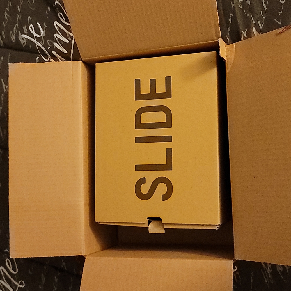 YZY SLIDE